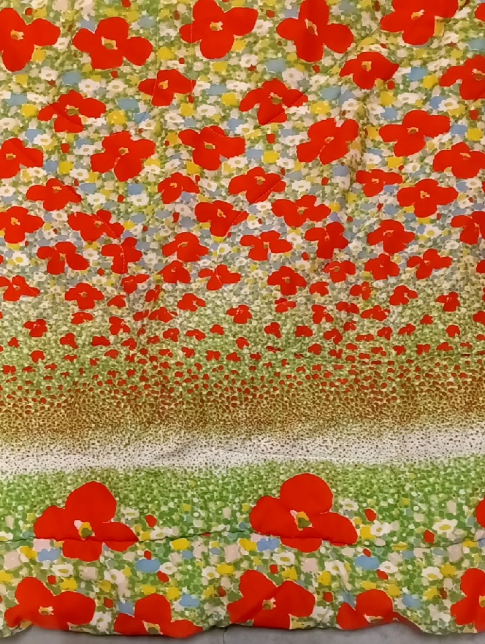 Vintage 70s Burlington Domestics Floral Red Poppy Print Comforter